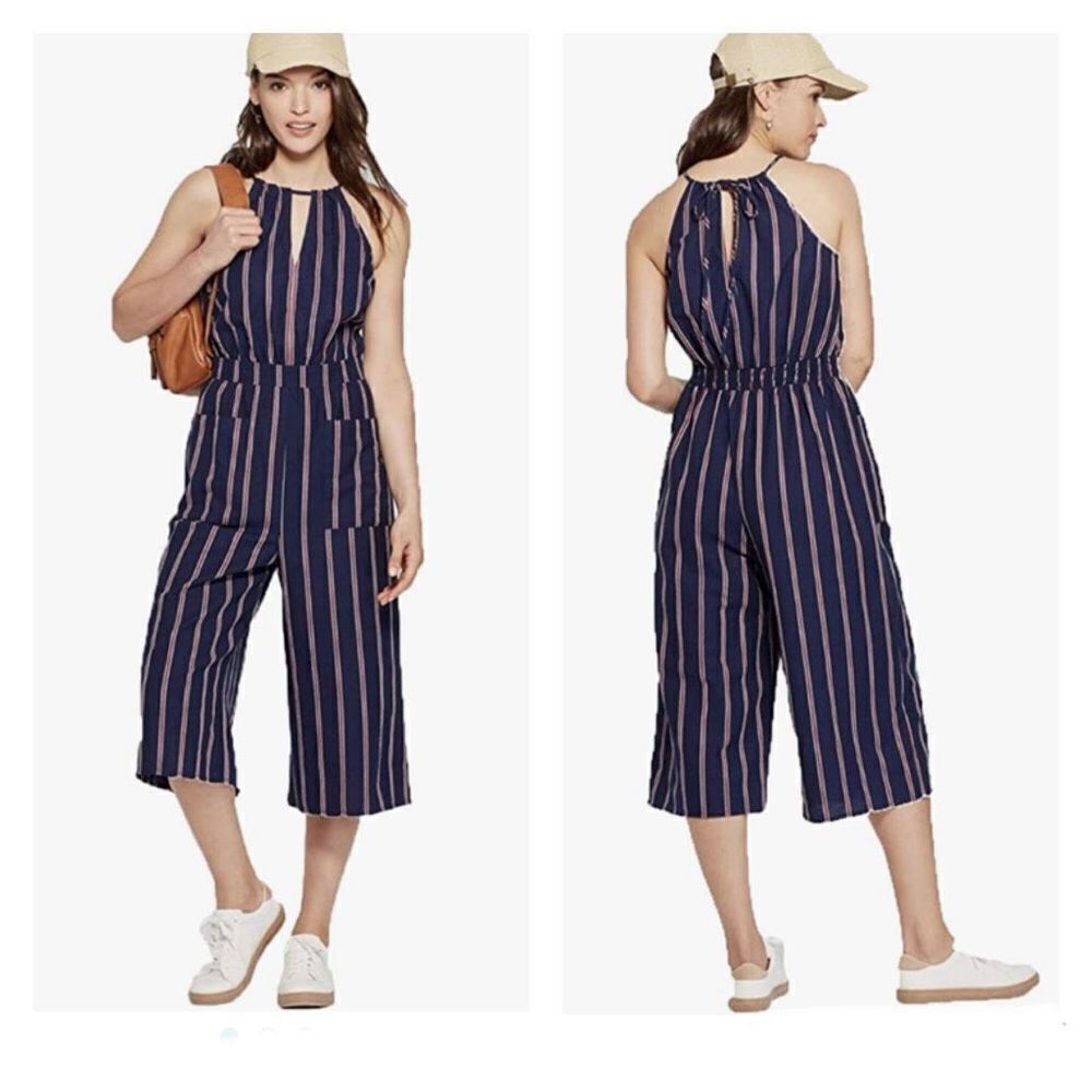 Universal Thread navy Striped Halter Jumpsuit Romper Size With Pockets Size medi